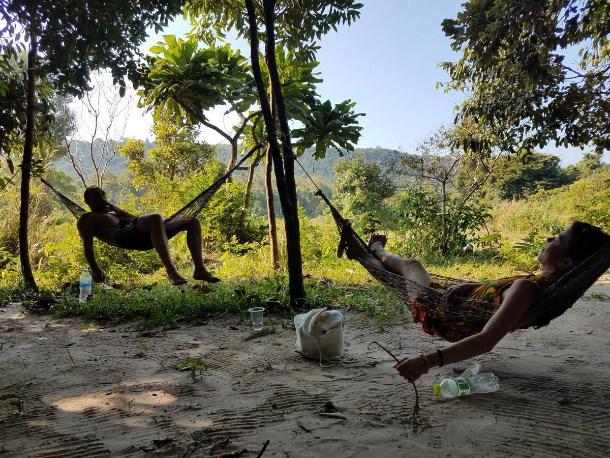 Jungle Republic Hostel Koh Rong Sanloem Buitenkant foto